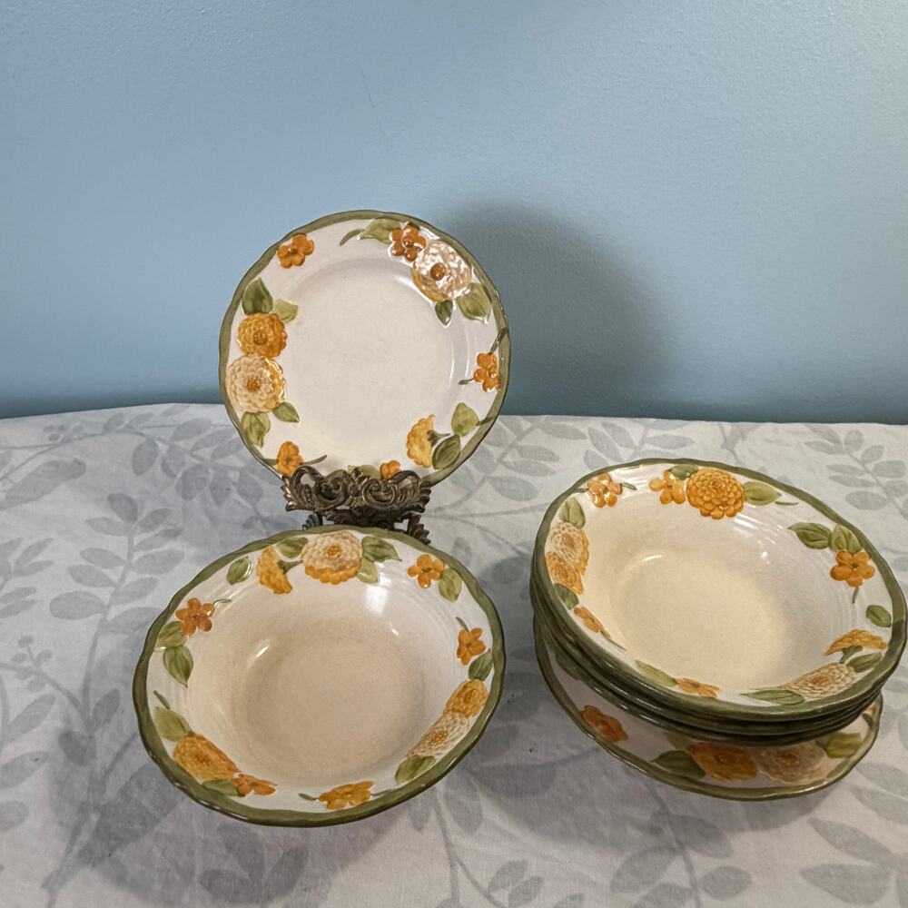 Metlox Poppytrail Sculptured Zinnia 4 Bowls 2 Bread Butter Plates